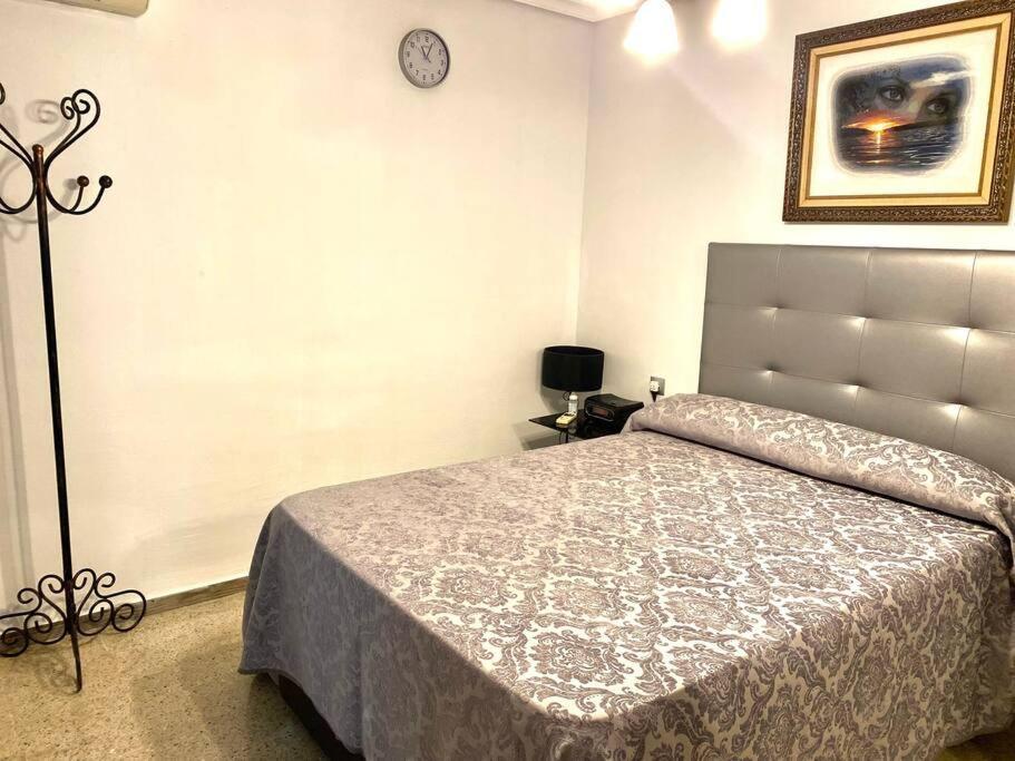 Shared Apartment! Piso Compartido! Общая Квартира! إشبيلية المظهر الخارجي الصورة